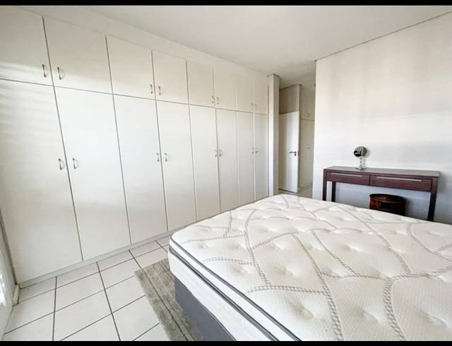 2 BEDROOM APARTMENT FOR SALE IN UMHLANGA RIDGE